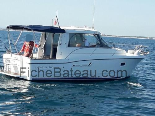 Beneteau Antares 760 fiche technique et avis